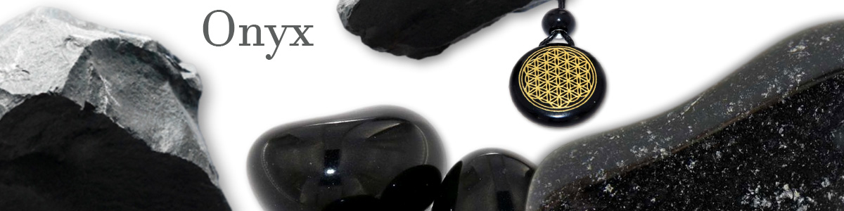 onyx-edelstein-schmuck-mineralien-kettten-ringe-ohrringe-heilstein