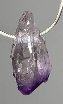 amethyst-anhaenger-trommelstein-edelstein