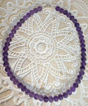 amethyst-kette-collier-edelstein-heilstein-edelsteinkette-schmuck