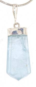 aquamarin-trommelstein-anhaenger-edelstein-schmuck-heilstein-edelsteinschmuck-gebohrt