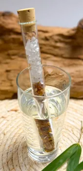 edelsteinwasser-bernstein-bergkristall-wasser-energetisieren-seelensteinchen