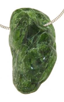 chromdiopsid-anhaenger-edelstein-heilstein-gebohrt