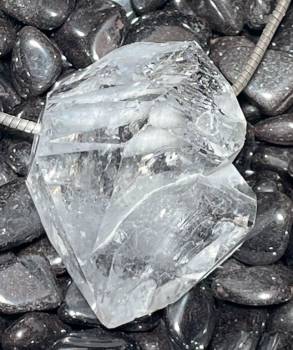 herkimer-diamant-trommelstein-anhaenger-edelstein-heilstein