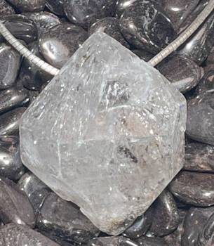 herkimer-diamant-trommelstein-anhaenger-edelstein-heilstein