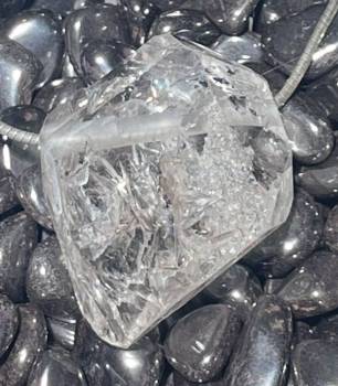 herkimer-diamant-trommelstein-anhaenger-edelstein-heilstein