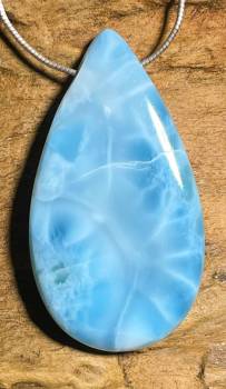 larimar-trommelstein-anhaenger-edelstein