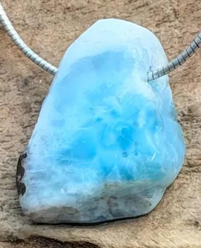 larimar-trommelstein-anhaenger-atlantisstein-heilstein-schmuck-gebohrt-edelsteinschmuck