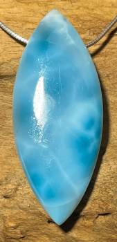larimar-anhaenger-atlantisstein-edelstein-trommelstein-heilstein-schmuck-edelsteinschmuck