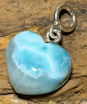 larimar-anhaenger-edelstein-trommelstein-heilstein-gebohrt