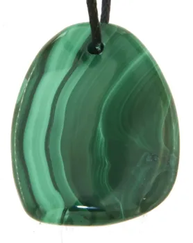 malachit-trommelstein-anhaenger-edelstein-heilstein-gebohrt-schmuck
