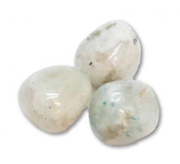 mondstein-quarz-auflagestein-edelstein-trommelstein-heilstein-seelensteinch