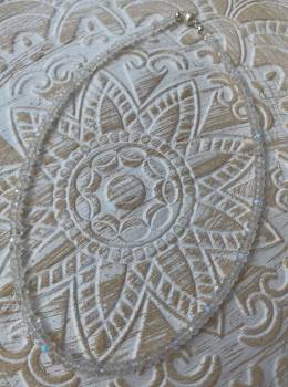 mondstein-kette-collier-labradorit-schmuck