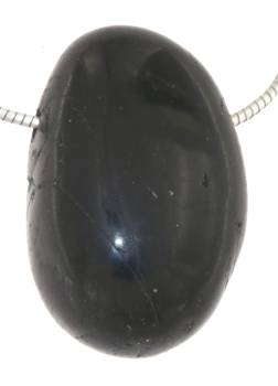 turmalin-anhaenger-edelstein-trommelstein-heilstein