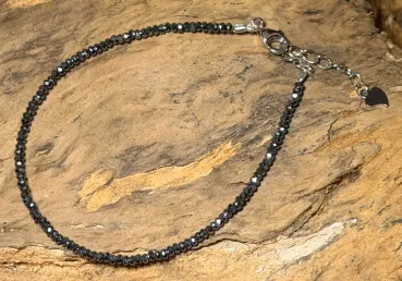 spinell-edelstein-schmuck-armband-heilstein