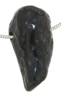 tektit-anhaenger-edelstein-schmuck