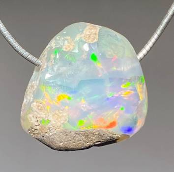 opal-anhaenger-edelstein-heilstein-schmuck