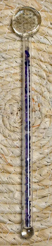 Edelsteinwasser-wassersteine-edelsteine-heilwasser-wasser-energetisieren-chakra-jaspis-amethyst-bergkristall-calcit-sodalith