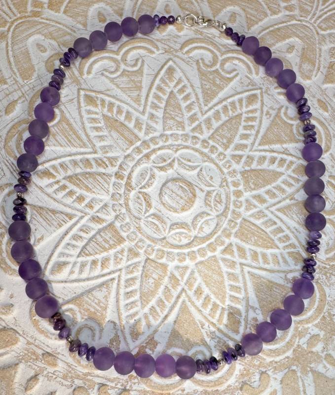 amethyst-kette-collier-edelstein-heilstein-edelsteinkette-schmuck