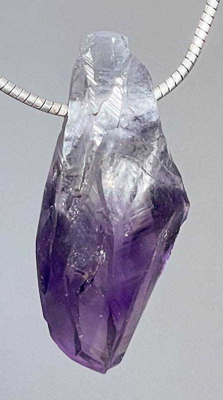 amethyst-anhaenger-trommelstein-edelstein