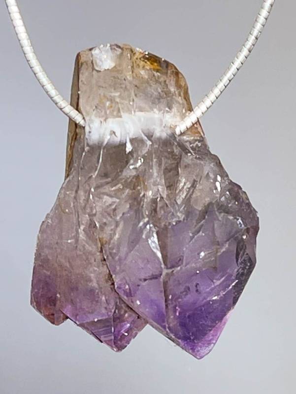 amethyst-anhaenger-trommelstein-edelstein