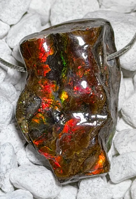 ammolit-trommelstein-anhaenger-edelstein-heilstein-schmuck