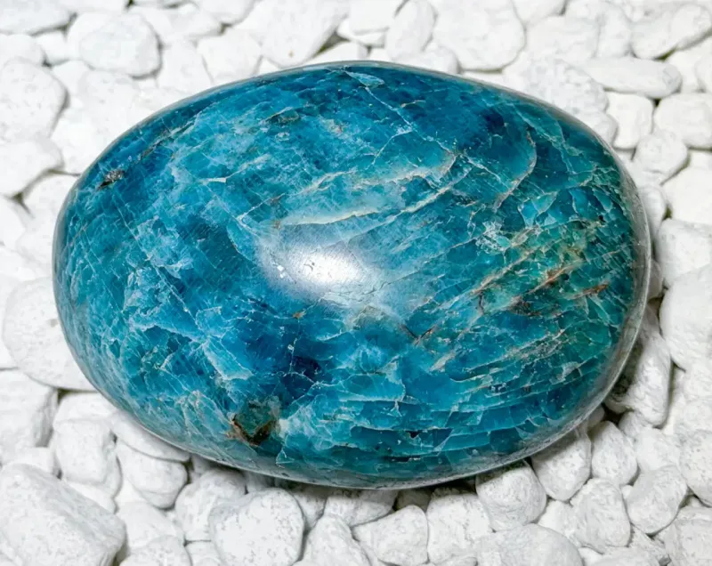 apatit-seifenstein-edelstein-heilstein-handschmeichler