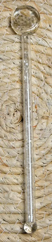 Edelsteinwasser-wassersteine-edelsteine-heilwasser-wasser-energetisieren-chakra-jaspis-amethyst-bergkristall-calcit-sodalith