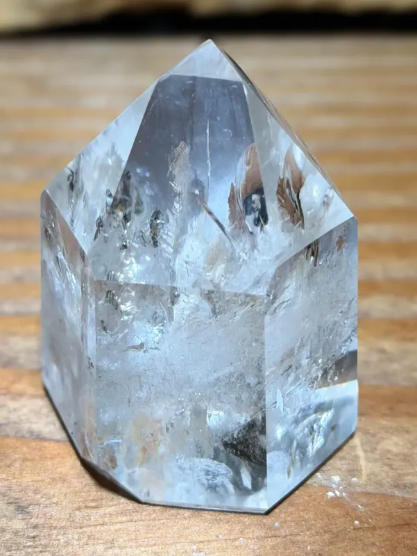 bergkristall-spitze-edelstein-mineralien