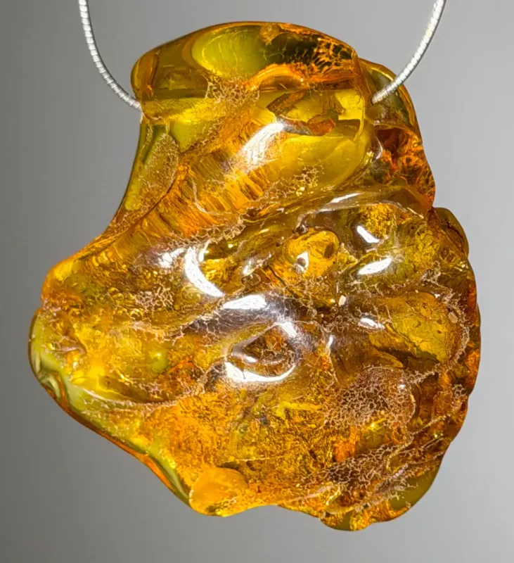 bernstein-anhaenger-edelstein-heilstein-schmuck-anhaenger-gebohrt