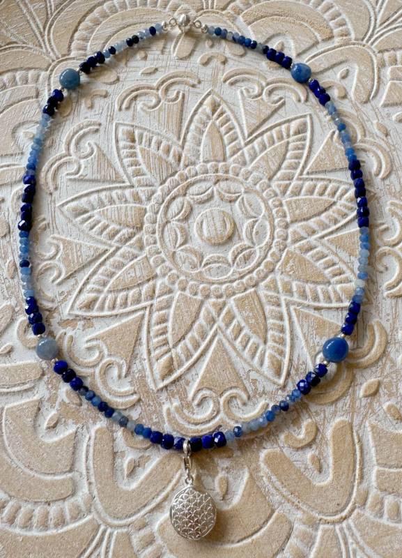 lapislzuli-blauquarz-edelstein-kette-collier-schmuck