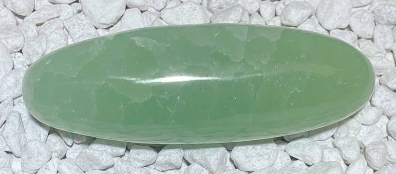 calcit-seifenstein-edelstein-heilstein-handschmeichler