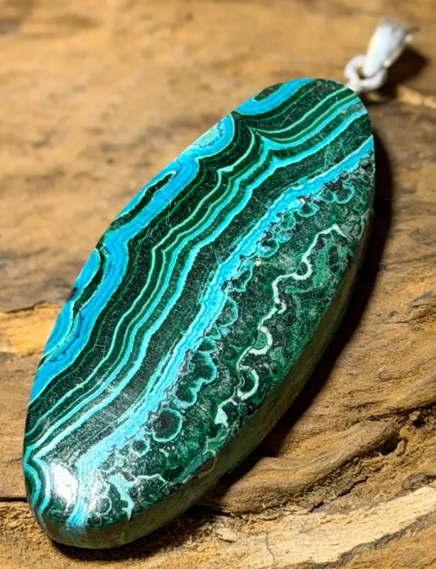 chrysokoll-malachit-schmuck-edelstein-ketten-anhaenger