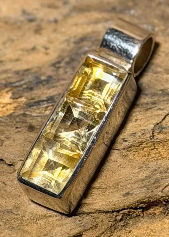 anhaenger-citrin-edelstein-schmuck-heilstein