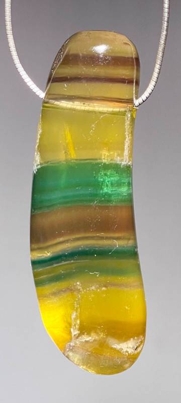 fluorit-anhaenger-edelstein-heilstein-schmuck-silber