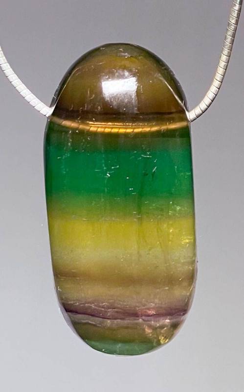 fluorit-anhaenger-edelstein-heilstein-schmuck-silber