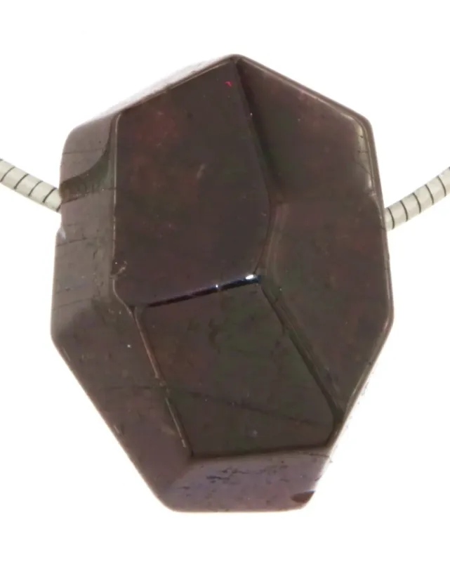 granat-anhaenger-edelstein-trommelstein-schmuck-gebohrt