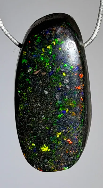 honduras-opal-anhaenger-edelstein-trommelstein