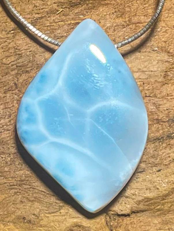larimar-anhaenger-atlantisstein-edelstein-trommelstein-heilstein-schmuck-edelsteinschmuck