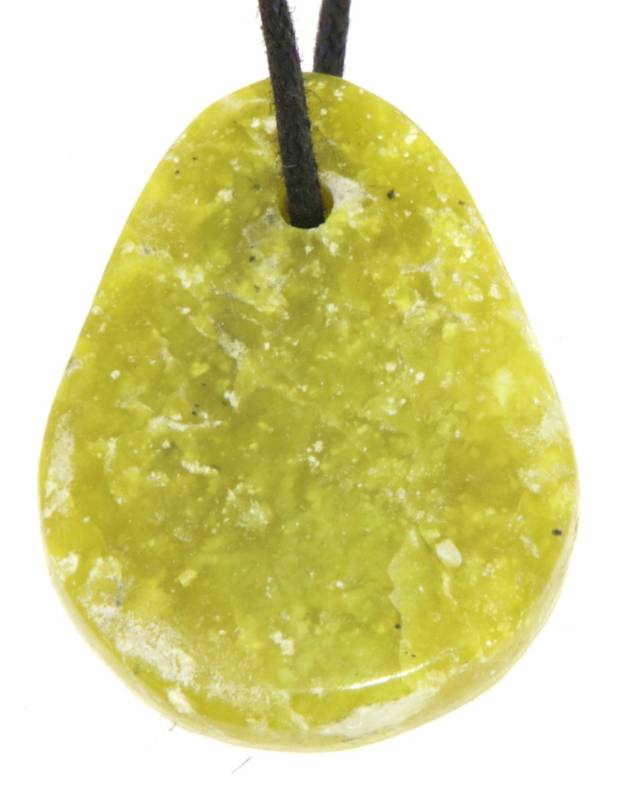 lizardit-jade-anhaenger-edelstein-heilstein-trommelstein-gebohrt