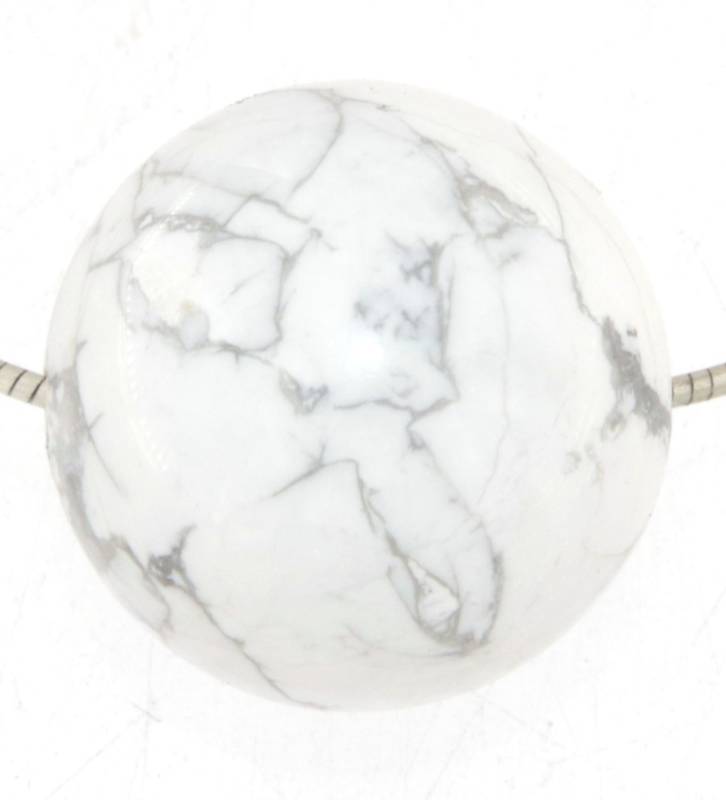 magnesit-kugel-trommelstein-anhaenger-edelstein-heilstein-schmuck-gebohrt-edelsteinschmuck