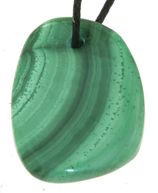 malachit-trommelstein-anhaenger-edelstein-heilstein-gebohrt-schmuck