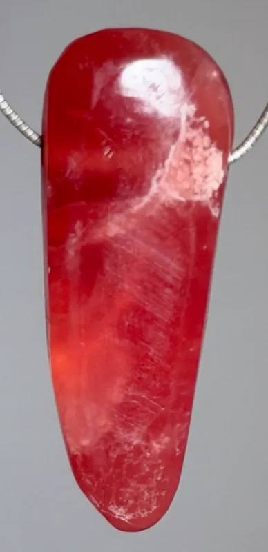 rhodochrosit-anhaenger-edelstein-schmuck-kette-trommelstein