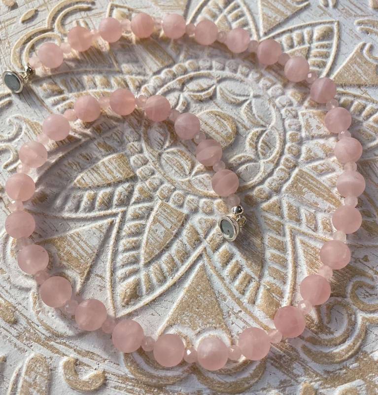 rosenquarz-kette-schmuck-edelstein-collier