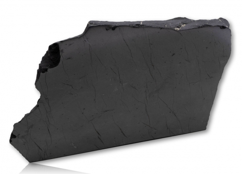 Schungit-skulptur-edelstein-heilstein-mineralien