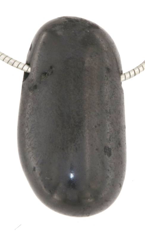 Schungit-edelschungit-anhaenger-shungit-edelstein-trommelstein-heilstein-schmuck-edelsteinschmuck