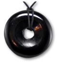 donut-30mm-turmalin-schwarzer-schoerl-edelstein-heilstein-anhaenger