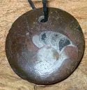 ammonit-anhaenger-edelstein-trommelstein-heilstein-gebohrt