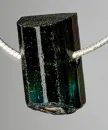 turmalin-verdigolith-anhaenger-edelstein-trommelstein-heilstein-schwarz-schmuck-edelsteinschmuck-gebohrt