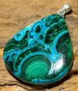 chrysokoll-malachit-schmuck-edelstein-ketten-anhaenger