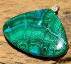 chrysokoll-malachit-schmuck-edelstein-ketten-anhaenger
